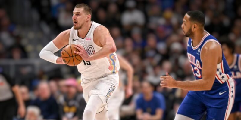 Jokic comemora o quarto triplo-duplo sequencial