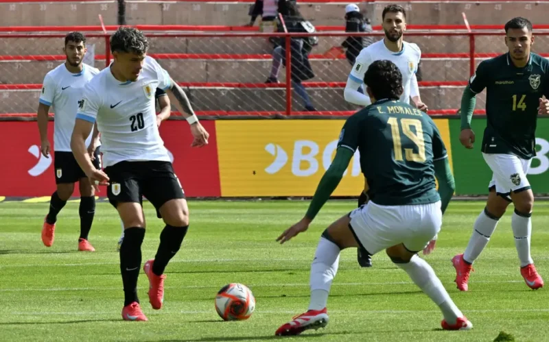 Altitude arranca empate do Uruguai