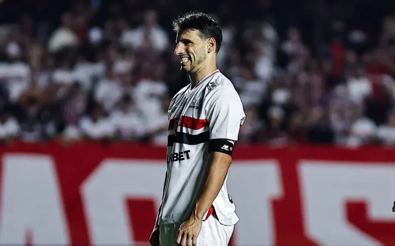 São Paulo tropeça e Zubeldía balança