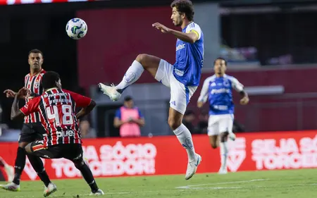 São Paulo empata com o Cruzeiro