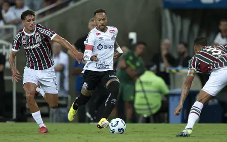 Fluminense vence o Santos nos acréscimos