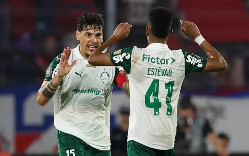 Palmeiras vence e se classifica
