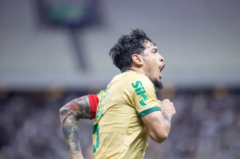 Palmeiras vence e sai na frente